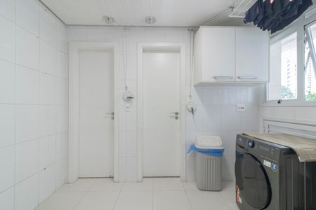 Apartamento à venda com 226m², 3 quartos e 4 vagasÁrea de Serviço