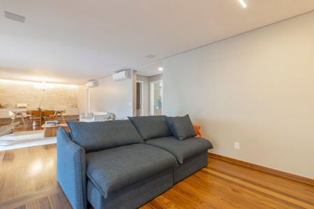 Sala de apartamento à venda com 3 quartos, 226m² em Vila Nova Conceição, São Paulo