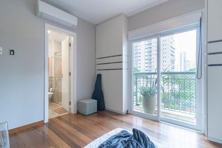 Apartamento à venda com 226m², 3 quartos e 4 vagasQuarto Suíte 1
