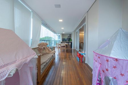 Apartamento à venda com 226m², 3 quartos e 4 vagasVaranda gourmet