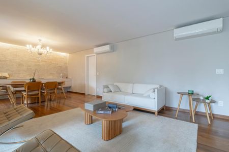 Sala de apartamento à venda com 3 quartos, 226m² em Vila Nova Conceição, São Paulo