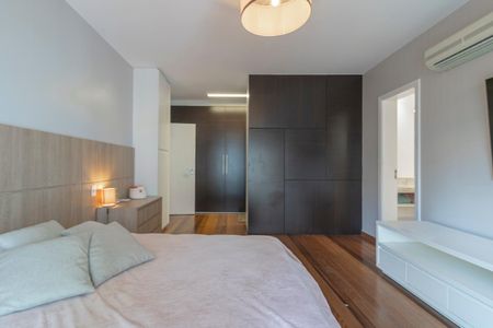 Apartamento à venda com 226m², 3 quartos e 4 vagasQuarto Suíte 2