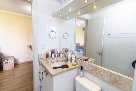 Banheiro de apartamento para alugar com 2 quartos, 50m² em Restinga, Porto Alegre