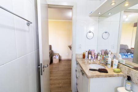 Banheiro de apartamento para alugar com 2 quartos, 50m² em Restinga, Porto Alegre