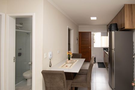 Sala/Cozinha de apartamento para alugar com 2 quartos, 34m² em Vila Mazzei, São Paulo
