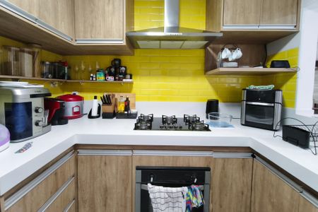 Casa à venda com 98m², 3 quartos e 3 vagasCozinha