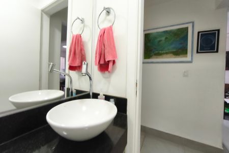 Casa à venda com 98m², 3 quartos e 3 vagasLavabo