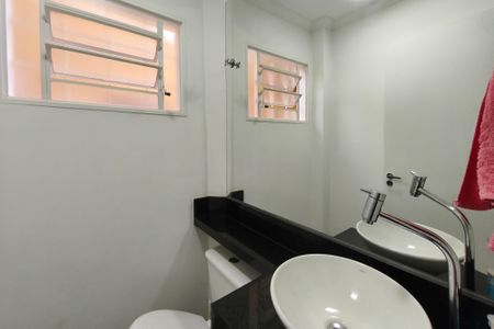 Casa à venda com 98m², 3 quartos e 3 vagasLavabo