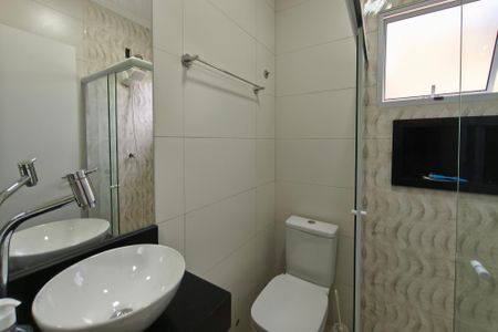 Casa à venda com 98m², 3 quartos e 3 vagasBanheiro Social