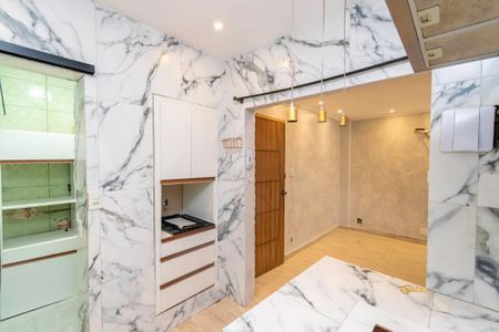 Apartamento para alugar com 65m², 2 quartos e sem vagaCozinha