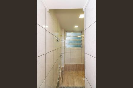 Apartamento para alugar com 65m², 2 quartos e sem vagaBanheiro da Suíte