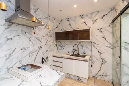 Apartamento para alugar com 65m², 2 quartos e sem vagaCozinha