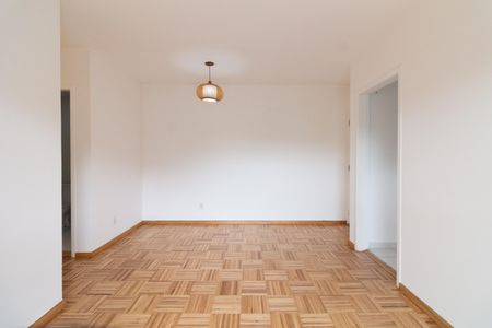 Apartamento à venda com 74m², 2 quartos e 1 vaga Apartamento à venda com 74m², 2 quartos e 1 vagaSala