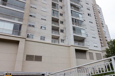 Apartamento à venda com 74m², 2 quartos e 1 vaga Apartamento à venda com 74m², 2 quartos e 1 vagaFachada