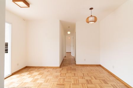 Sala de apartamento à venda com 2 quartos, 74m² em Jardim das Vertentes, São Paulo