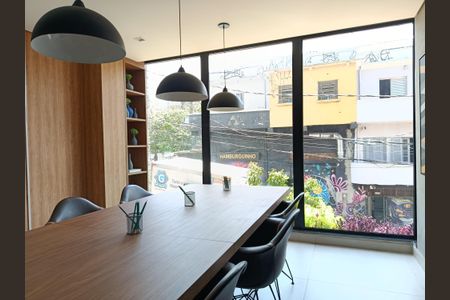 Studio à venda com 21m², 1 quarto e sem vaga Studio à venda com 21m², 1 quarto e sem vagaCoworking