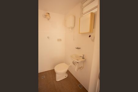 Casa para alugar com 127m², 3 quartos e 2 vagasBANHEIRO DA ÁREA DE SERVIÇO