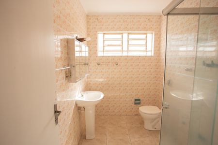 Casa para alugar com 127m², 3 quartos e 2 vagasBANHEIRO