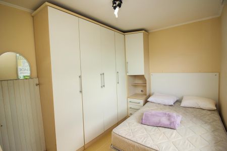 Quarto de apartamento à venda com 1 quarto, 44m² em Santo Antônio, Porto Alegre