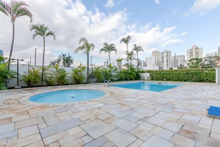 Apartamento para alugar com 100m², 3 quartos e 2 vagas Apartamento para alugar com 100m², 3 quartos e 2 vagasÁrea comum - Piscina