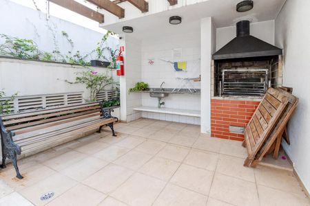 Apartamento para alugar com 100m², 3 quartos e 2 vagas Apartamento para alugar com 100m², 3 quartos e 2 vagasÁrea comum - Churrasqueira