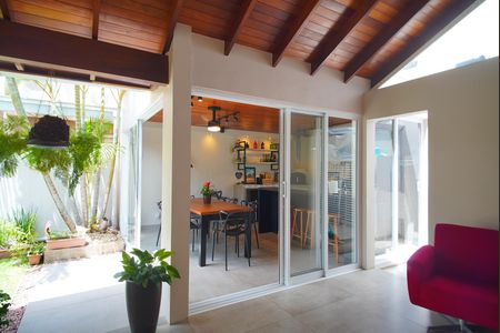 Casa de condomínio à venda com 360m², 3 quartos e 6 vagasEspaço Gourmet