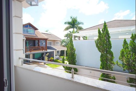 Casa de condomínio à venda com 360m², 3 quartos e 6 vagasQuarto 2 - Varanda