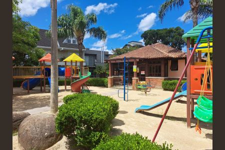 Casa de condomínio à venda com 360m², 3 quartos e 6 vagasÁrea Comum - Playground