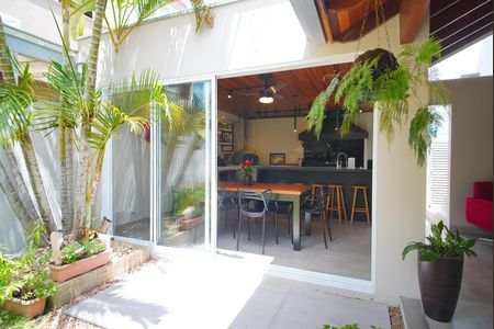 Casa de condomínio à venda com 360m², 3 quartos e 6 vagasEspaço Gourmet