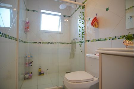 Casa de condomínio à venda com 360m², 3 quartos e 6 vagasBanheiro Corredor