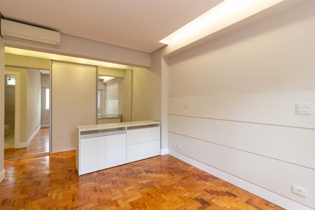 Suíte 1 de apartamento para alugar com 3 quartos, 156m² em Cerqueira César, São Paulo
