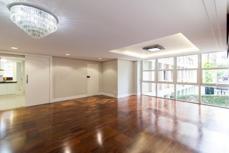 Sala de apartamento para alugar com 3 quartos, 156m² em Cerqueira César, São Paulo