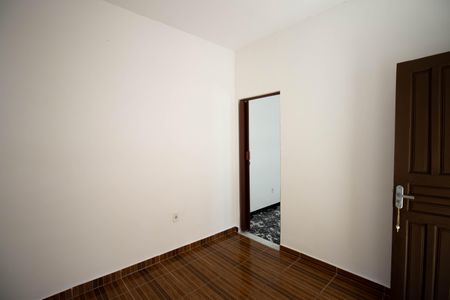 Sala de casa para alugar com 1 quarto, 30m² em Colubandê, São Gonçalo