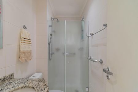 Apartamento à venda com 103m², 3 quartos e 2 vagas Apartamento à venda com 103m², 3 quartos e 2 vagasBanheiro da Suíte