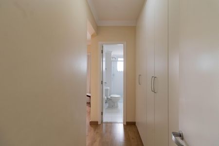 Apartamento à venda com 103m², 3 quartos e 2 vagas Apartamento à venda com 103m², 3 quartos e 2 vagasSuíte
