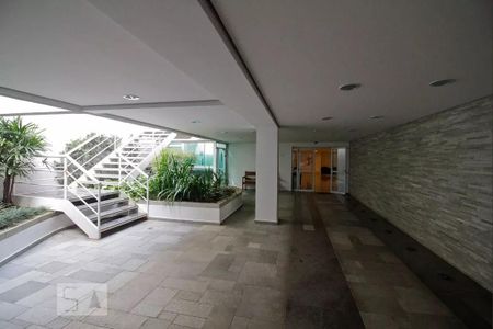 Apartamento à venda com 103m², 3 quartos e 2 vagas Apartamento à venda com 103m², 3 quartos e 2 vagasEntrada