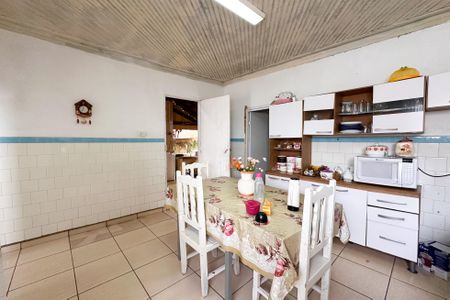 Casa à venda com 120m², 2 quartos e 2 vagasCozinha