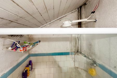 Casa à venda com 120m², 2 quartos e 2 vagasBanheiro Social