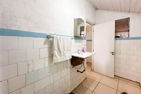 Casa à venda com 120m², 2 quartos e 2 vagasBanheiro Social