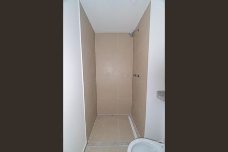 Apartamento à venda com 69m², 2 quartos e 1 vaga Apartamento à venda com 69m², 2 quartos e 1 vagaBanheiro da Suíte