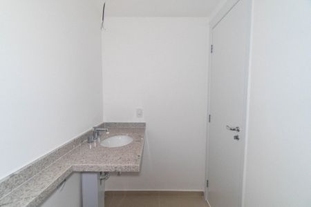 Apartamento à venda com 69m², 2 quartos e 1 vaga Apartamento à venda com 69m², 2 quartos e 1 vagaBanheiro da Suíte