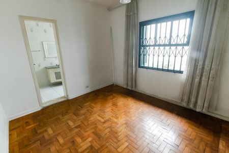 Casa para alugar com 250m², 3 quartos e 2 vagas Casa para alugar com 250m², 3 quartos e 2 vagasSuíte