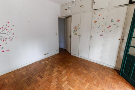 Casa para alugar com 250m², 3 quartos e 2 vagas Casa para alugar com 250m², 3 quartos e 2 vagasQuarto 2 - Armários