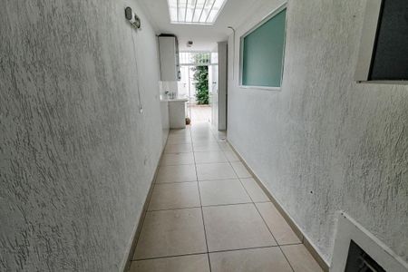 Casa para alugar com 250m², 3 quartos e 2 vagas Casa para alugar com 250m², 3 quartos e 2 vagasQuintal
