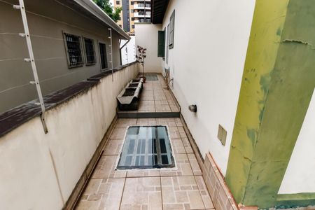 Casa para alugar com 250m², 3 quartos e 2 vagas Casa para alugar com 250m², 3 quartos e 2 vagasQuintal