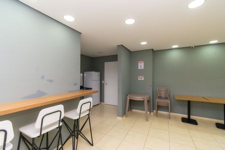 Apartamento para alugar com 37m², 2 quartos e 1 vagaÁrea comum - Salão de festas