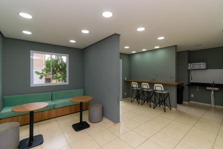 Apartamento para alugar com 37m², 2 quartos e 1 vagaÁrea comum - Salão de festas