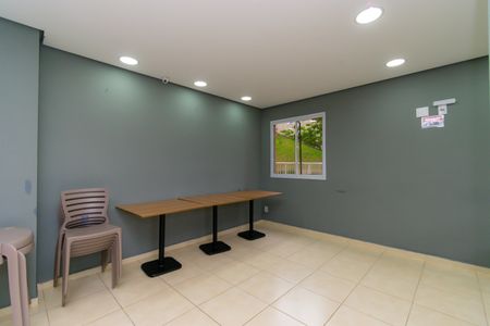 Apartamento para alugar com 37m², 2 quartos e 1 vagaÁrea comum - Salão de festas