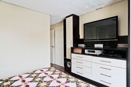 Apartamento para alugar com 240m², 3 quartos e 3 vagas Apartamento para alugar com 240m², 3 quartos e 3 vagasSuíte