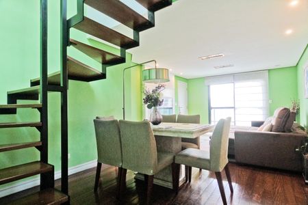 Apartamento para alugar com 240m², 3 quartos e 3 vagas Apartamento para alugar com 240m², 3 quartos e 3 vagasSala